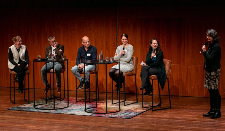 Paneldiscussie onder leiding van Marieke van der Waal